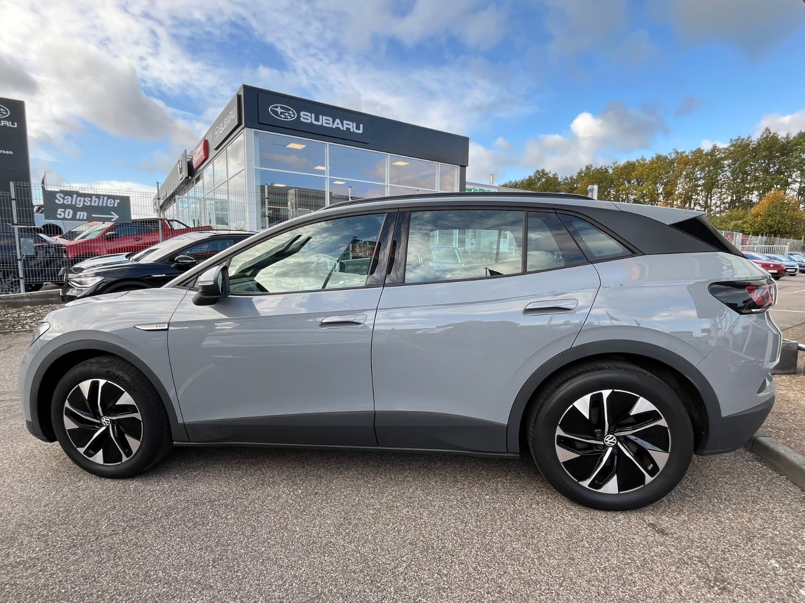 Grå VW ID.4 fra 2023