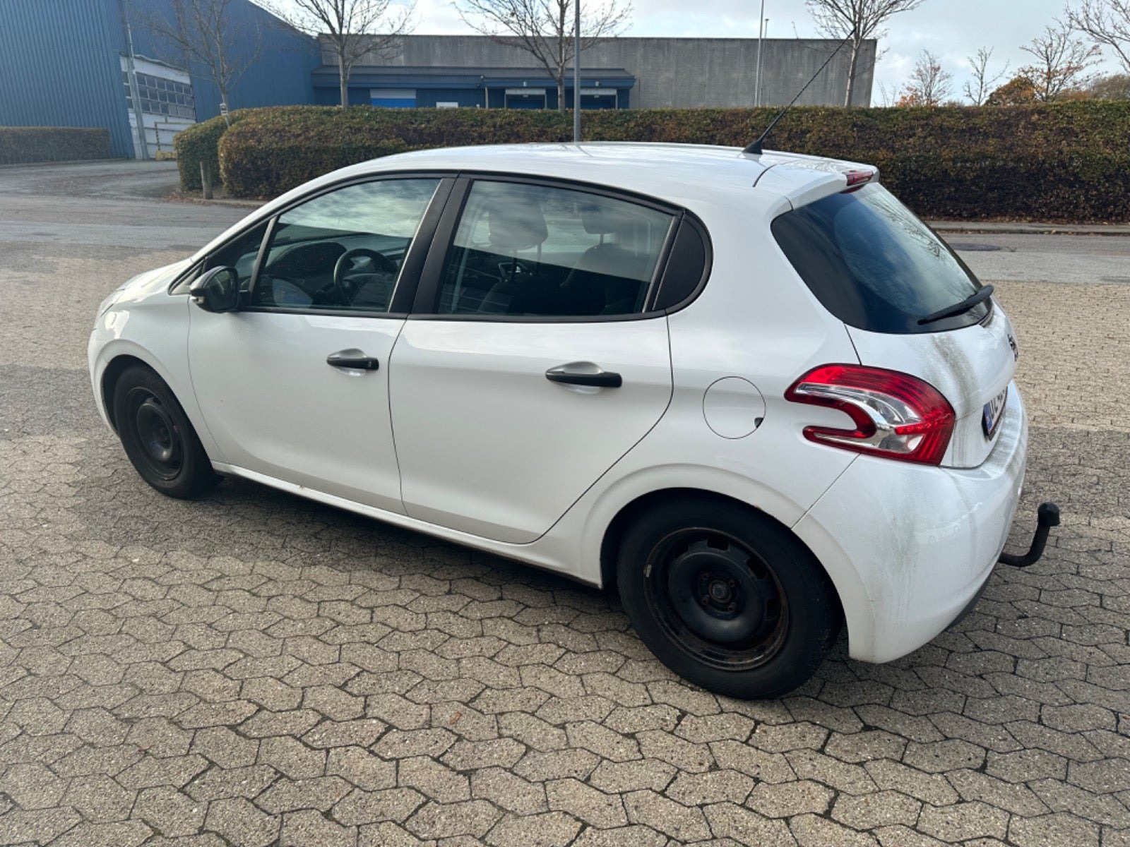 undefined Peugeot 208 fra 2012