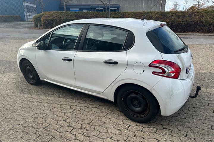 undefined Peugeot 208 fra 2012
