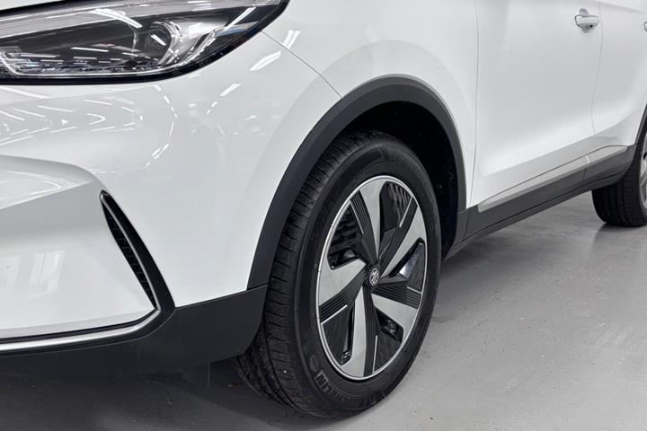 Hvid MG ZS fra 2022