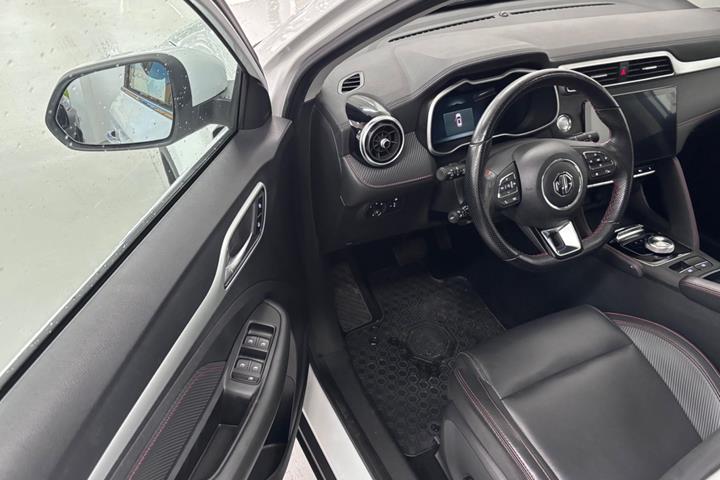 Hvid MG ZS fra 2022