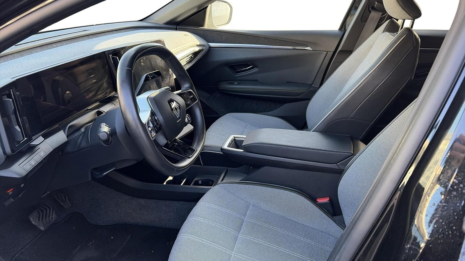 Sort Renault Megane E-Tech fra 2024