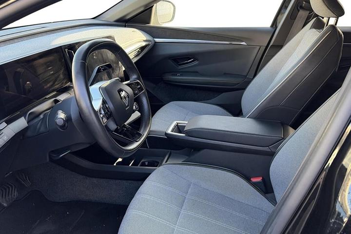 Sort Renault Megane E-Tech fra 2024