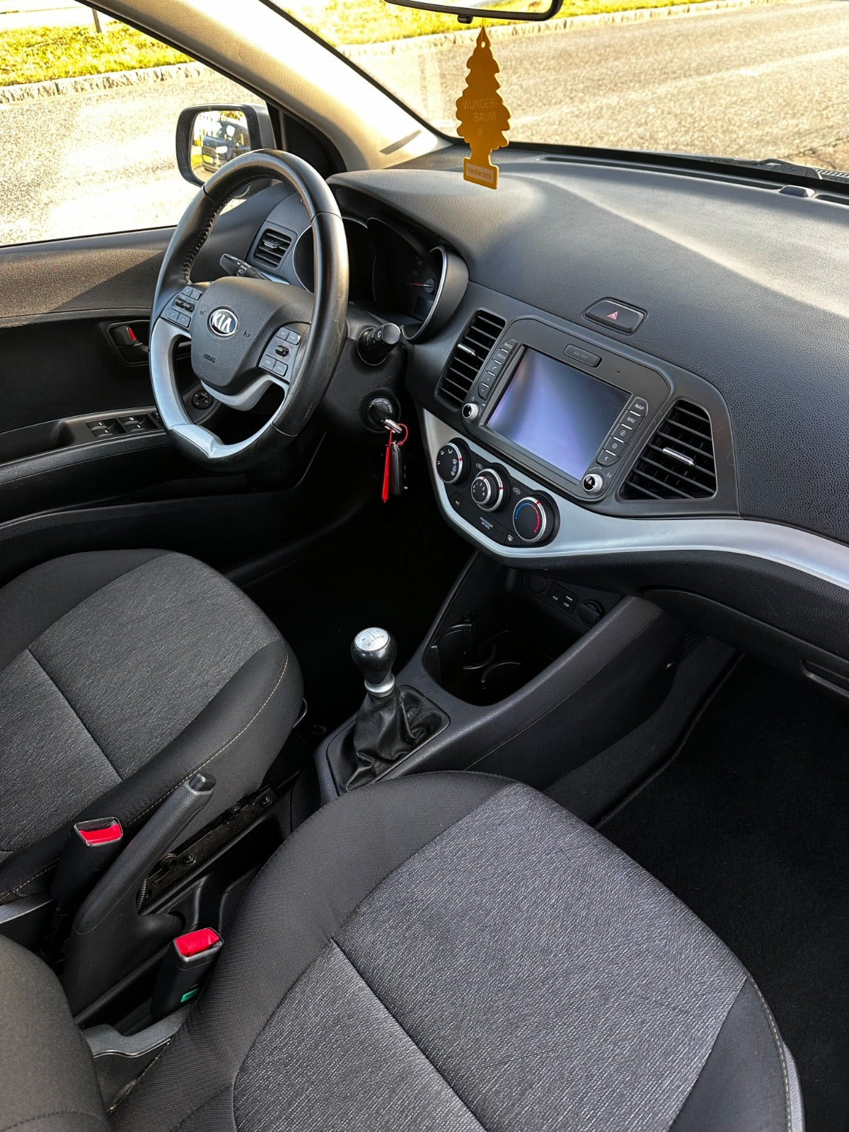 Brun Kia Picanto fra 2017