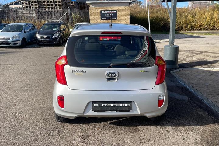 Sølv Kia Picanto fra 2013