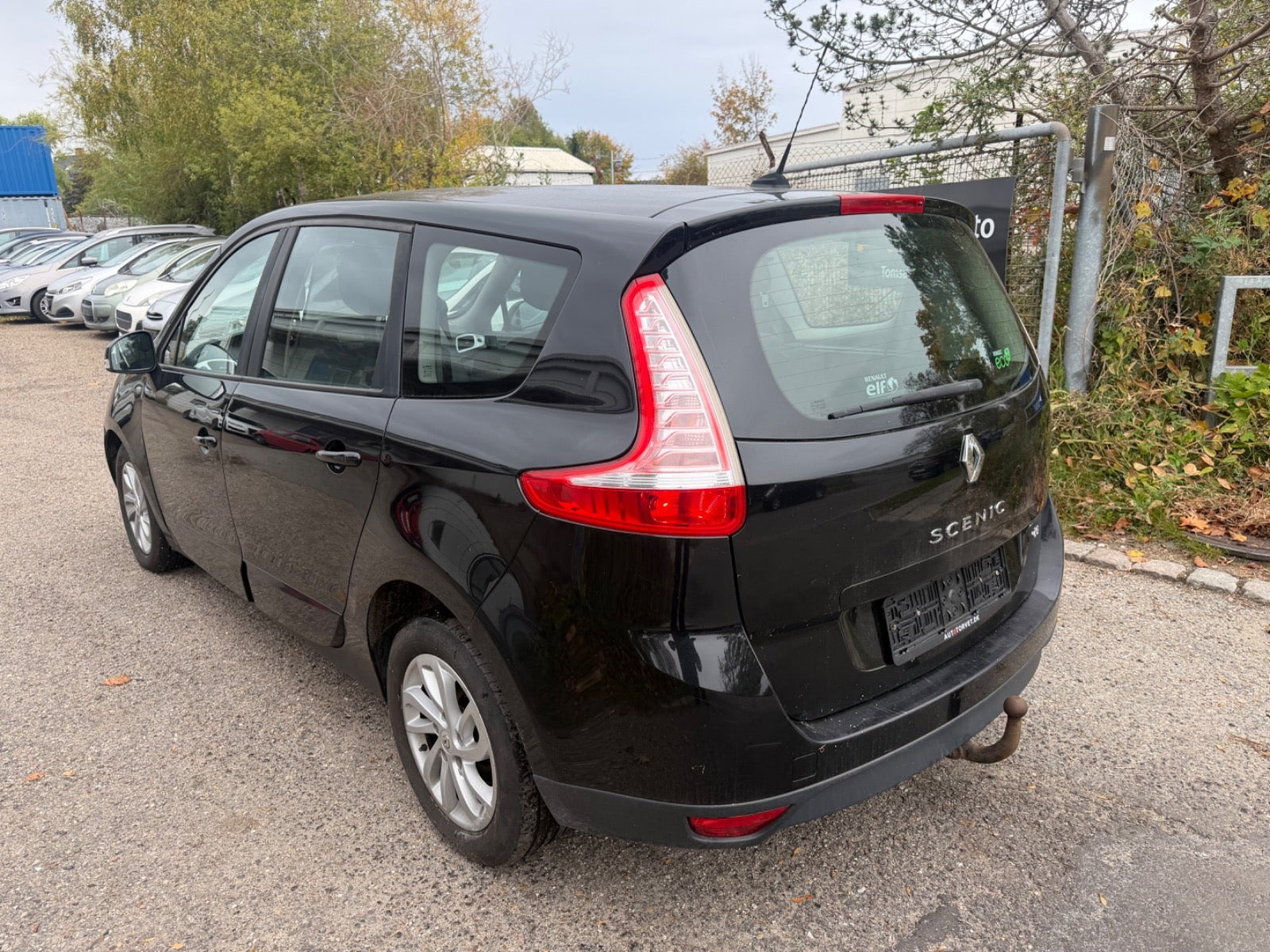 Grøn Renault Grand Scenic III fra 2012