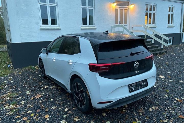 Hvid VW ID.3 fra 2024