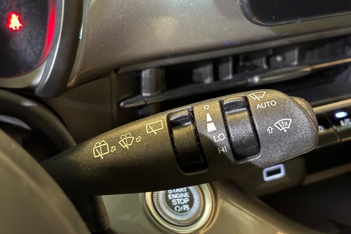 Hvid Fiat 500e fra 2023