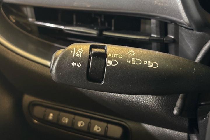 Hvid Fiat 500e fra 2023