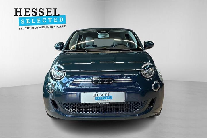 Grøn Fiat 500e fra 2023