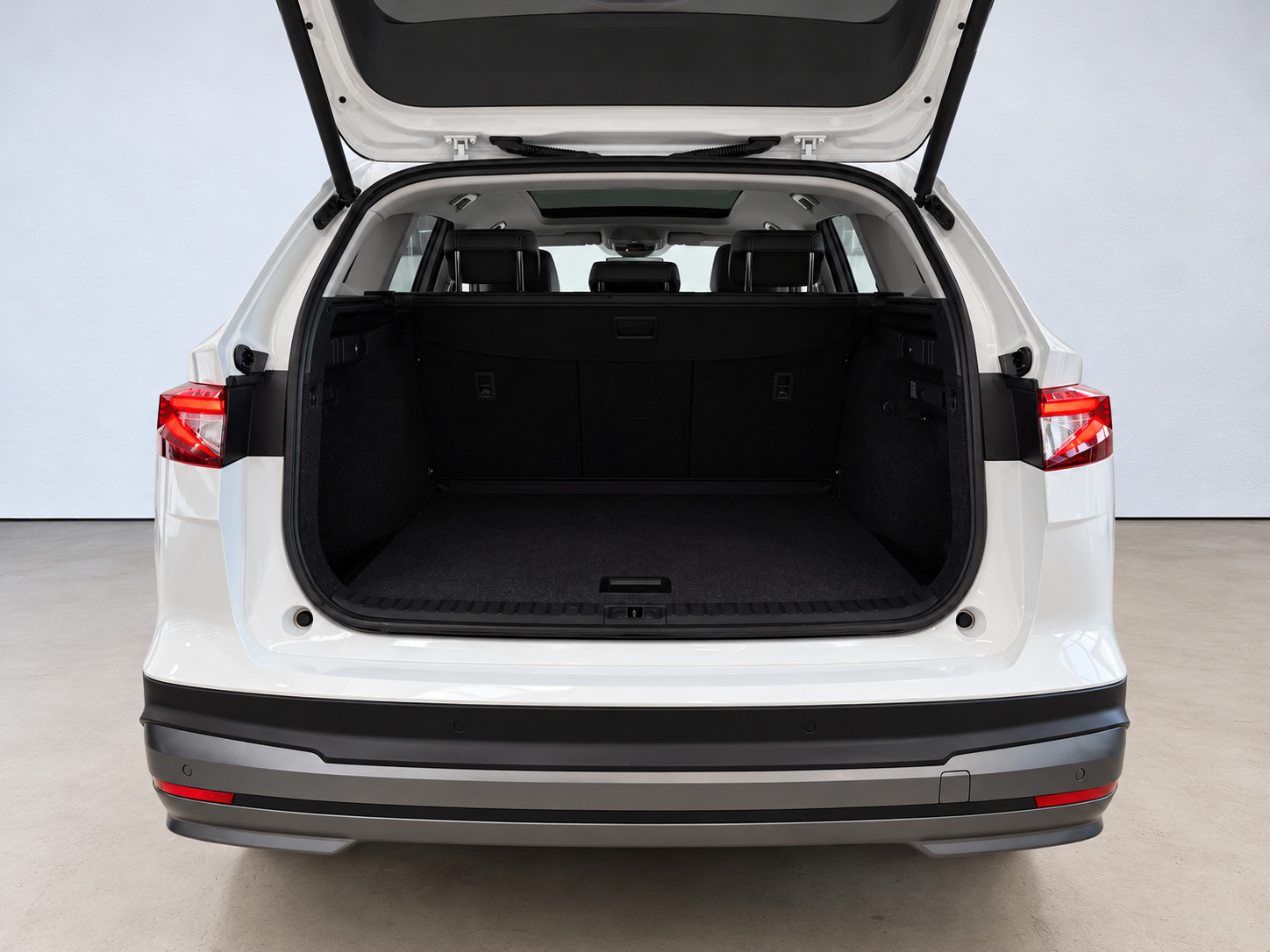Hvid Skoda Enyaq fra 2021