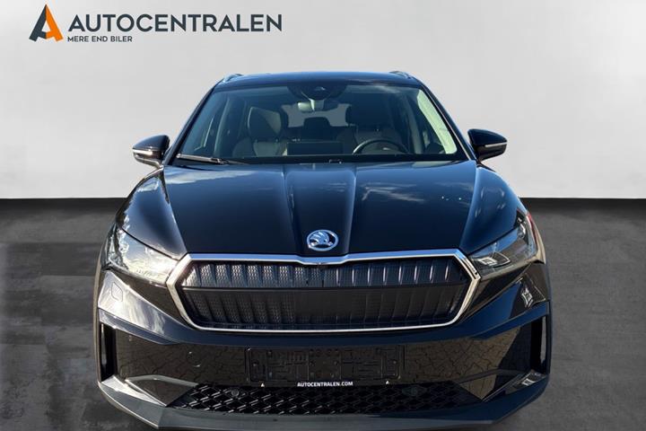 Sort Skoda Enyaq fra 2023