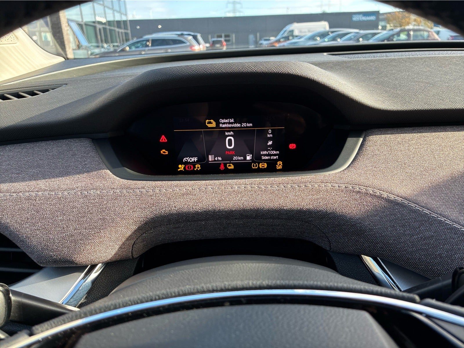Sort Skoda Enyaq fra 2023