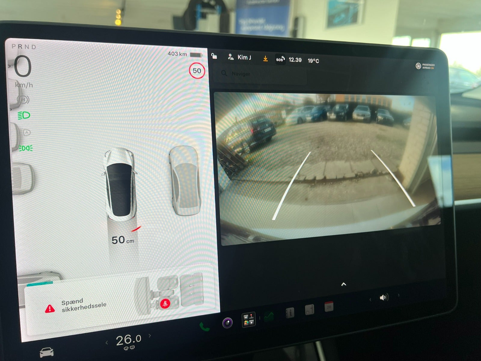 Hvid Tesla Model 3 fra 2020