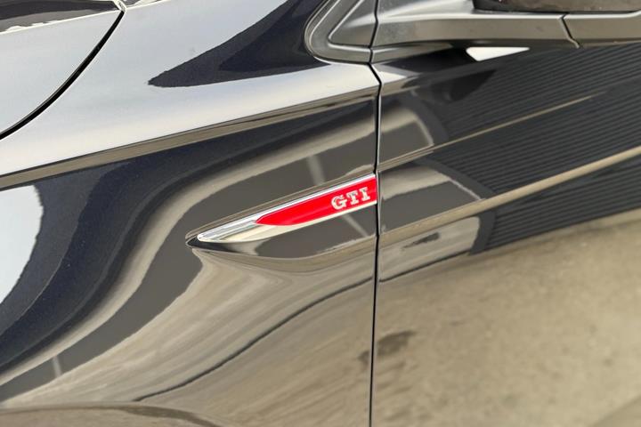 Sort VW Polo fra 2019