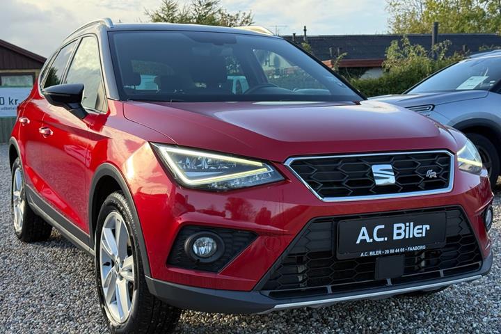 Rød Seat Arona fra 2019