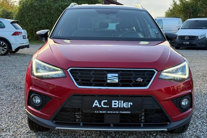 Rød Seat Arona fra 2019