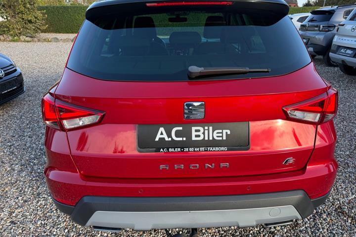 Rød Seat Arona fra 2019