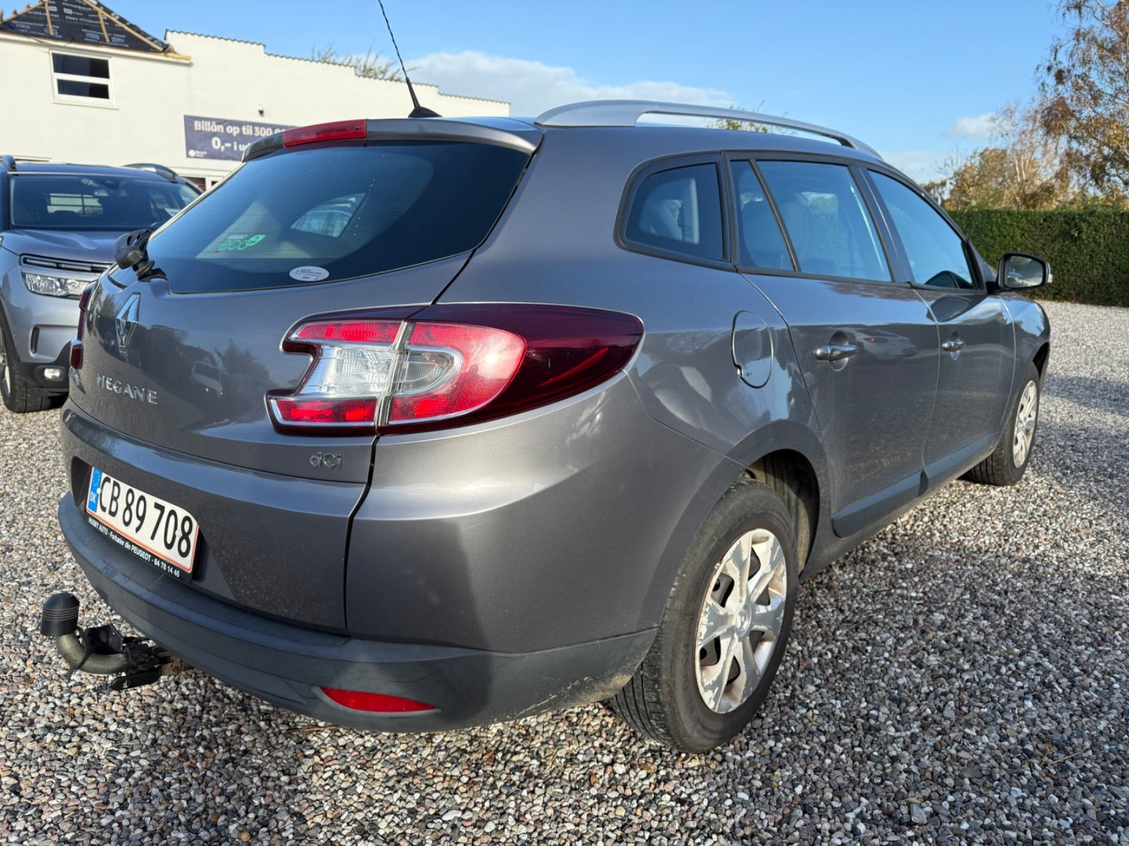 Grå Renault Megane III fra 2011