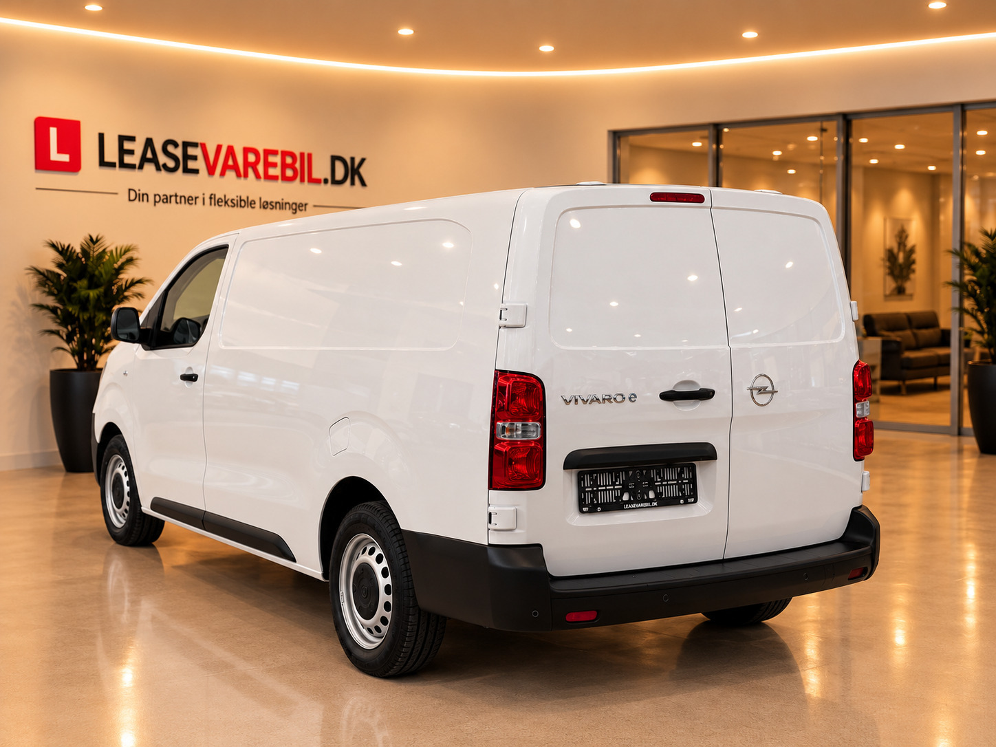 Hvid Opel Vivaro-e fra 2026