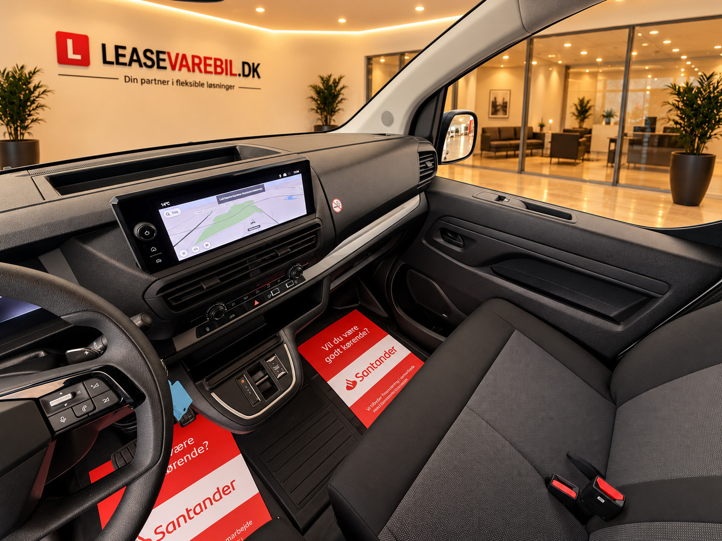 Hvid Opel Vivaro-e fra 2026