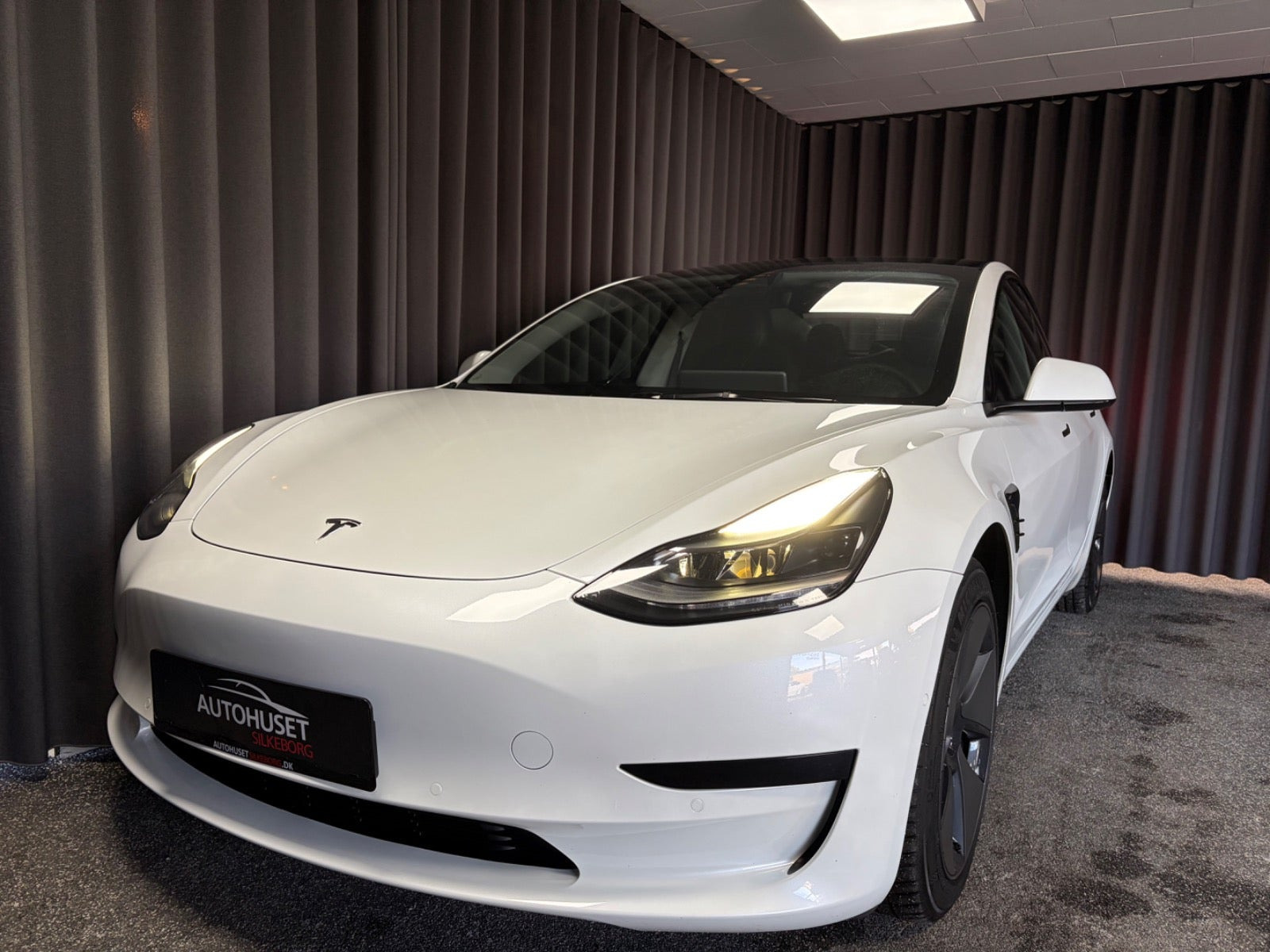 Tesla Model 3 Standard Range+ RWD