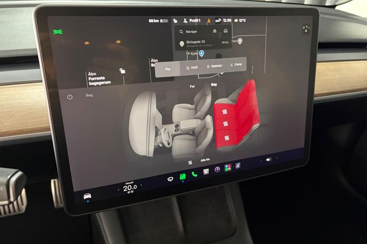 Sort Tesla Model 3 fra 2021