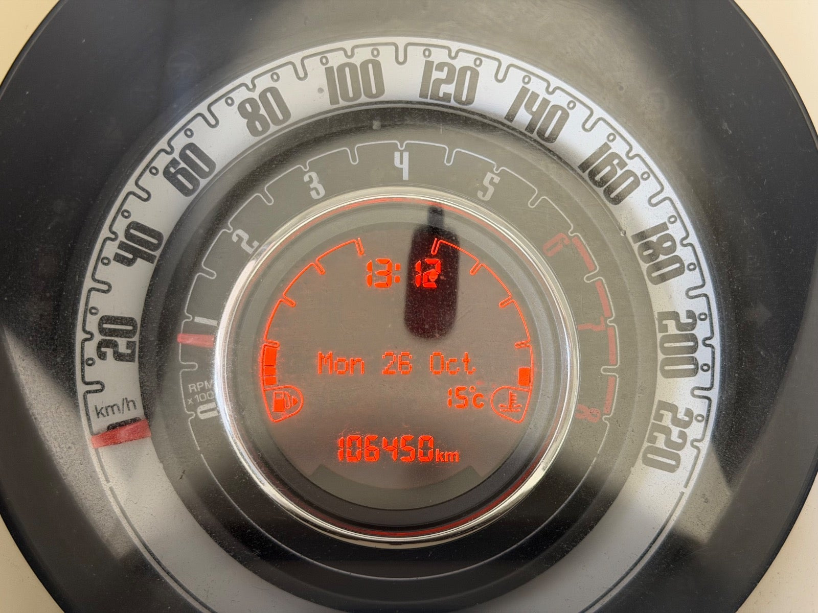 Grå Fiat 500C fra 2014