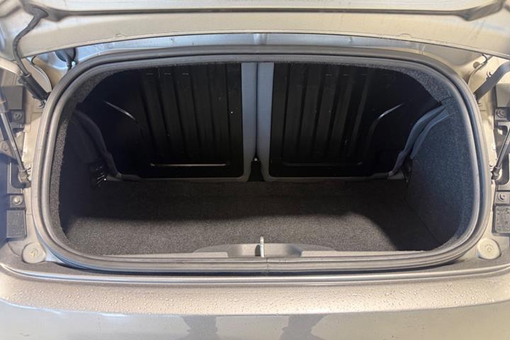 Grå Fiat 500C fra 2014