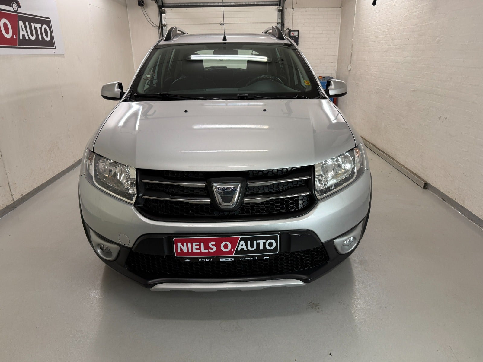 Sølv Dacia Sandero Stepway fra 2015