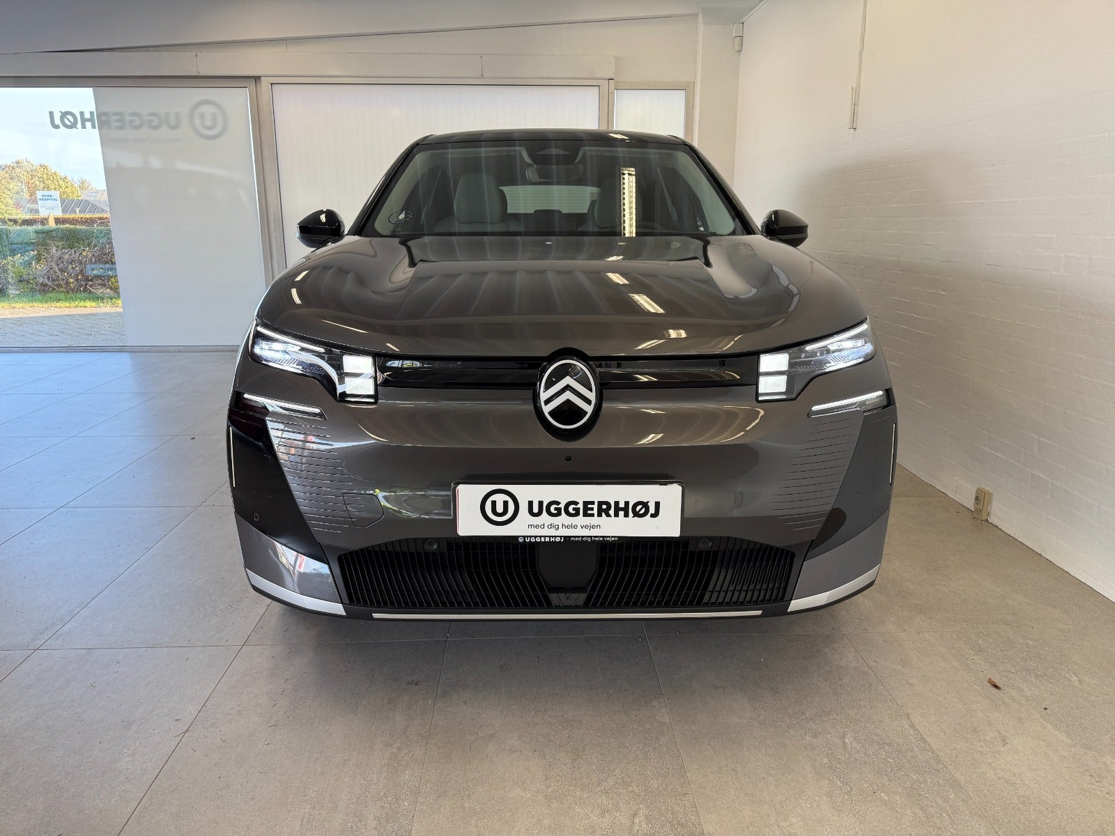 Grå Citroën ë-C5 Aircross fra 2026