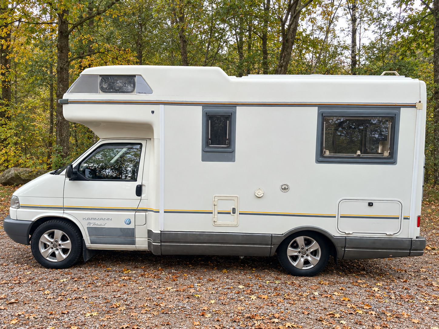 Hvid VW Karmann fra 2000