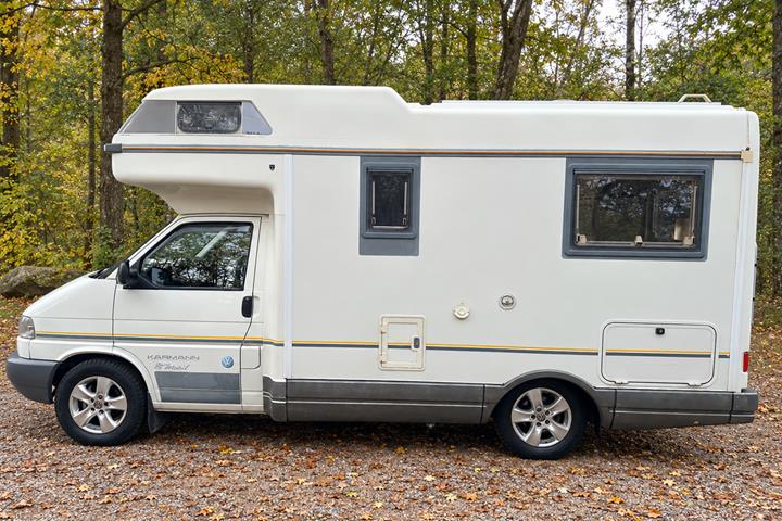Hvid VW Karmann fra 2000