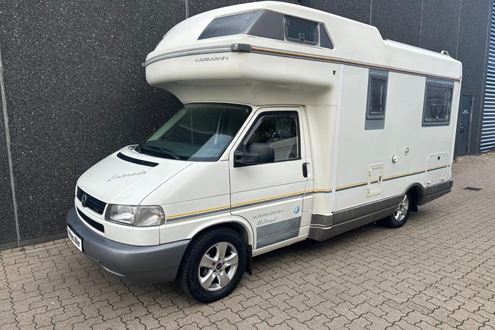 Hvid VW Karmann fra 2000