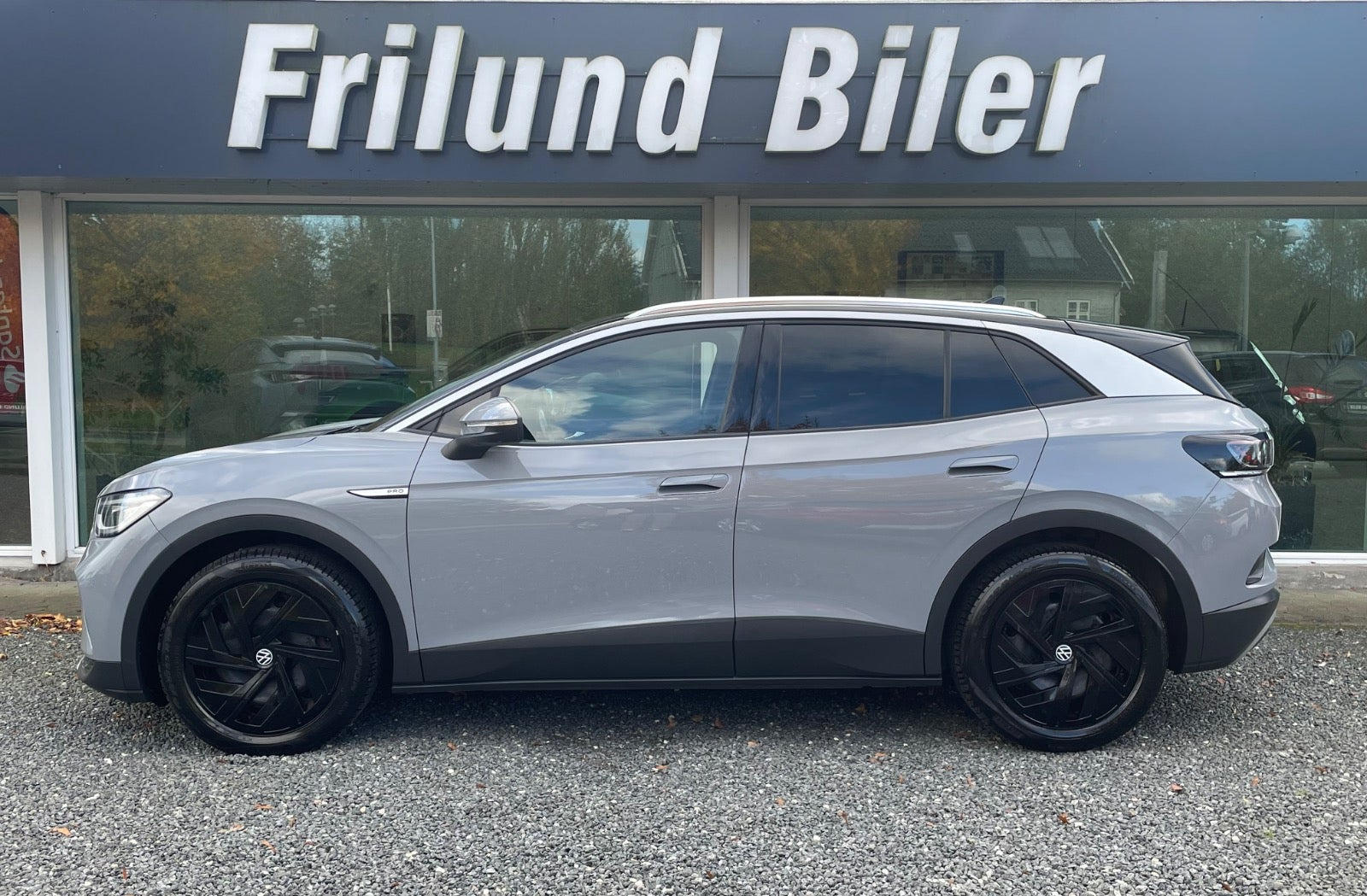 Grå VW ID.4 fra 2021