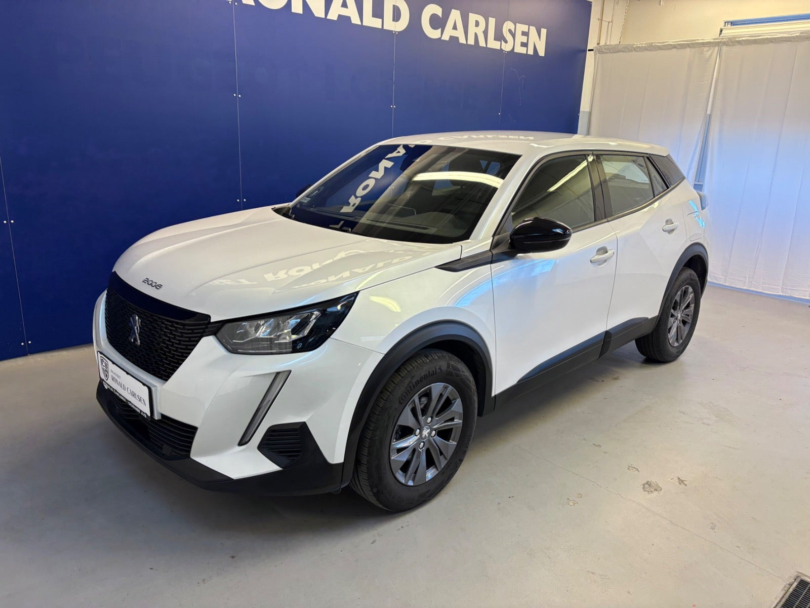 Hvid Peugeot 2008 fra 2023