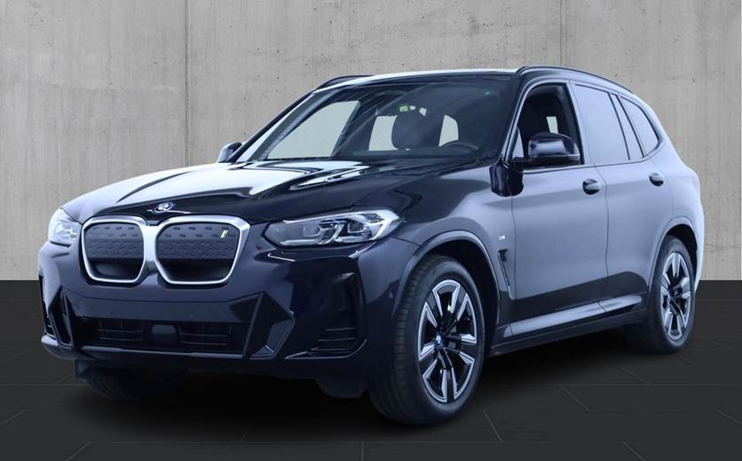 BMW iX3 Charged M-Sport