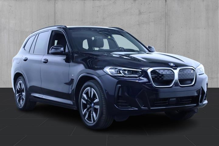 Sort BMW iX3 fra 2023