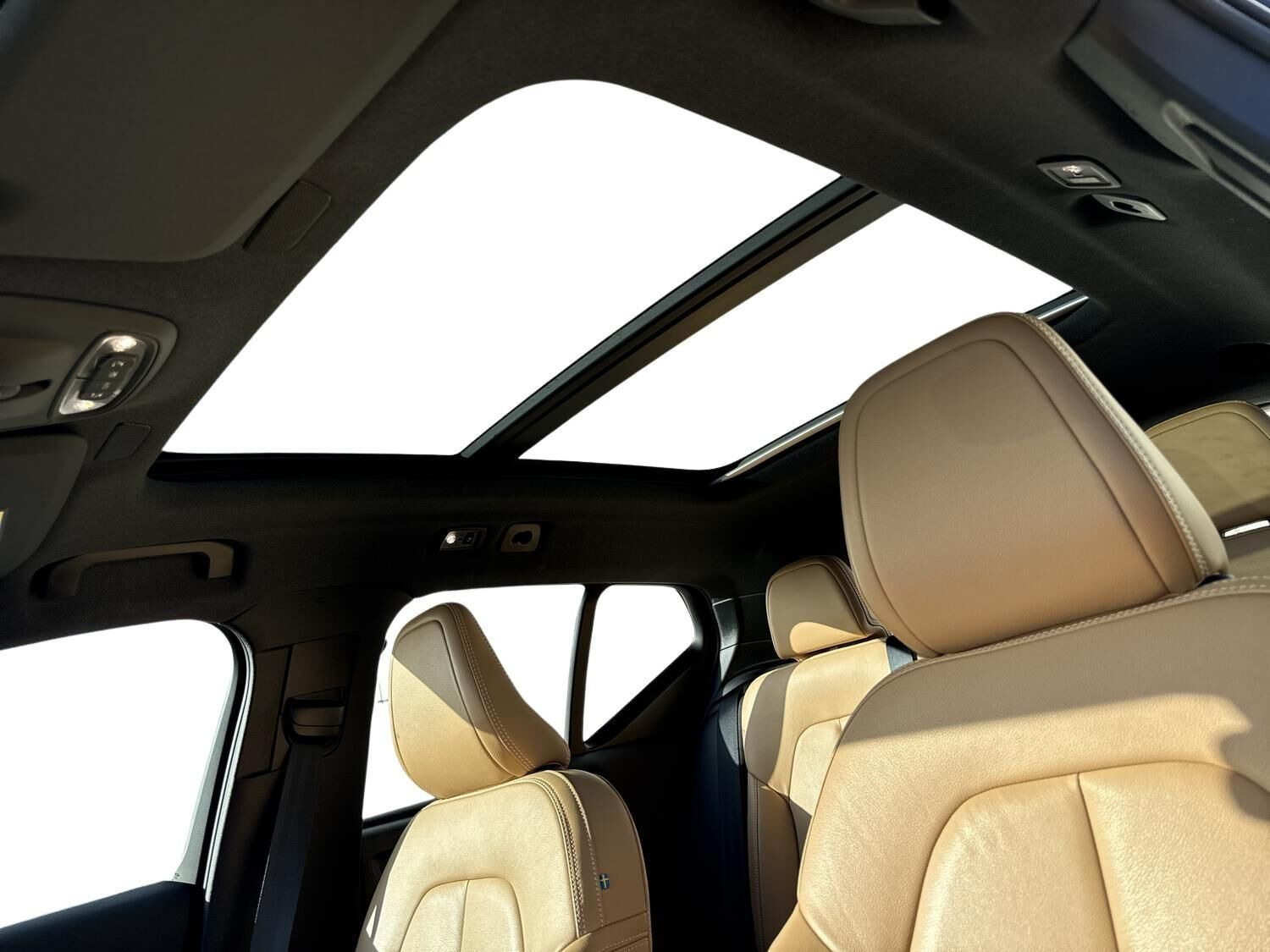 Sort Volvo XC40 fra 2021