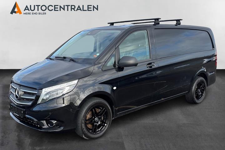 Sort Mercedes Vito 119 fra 2019