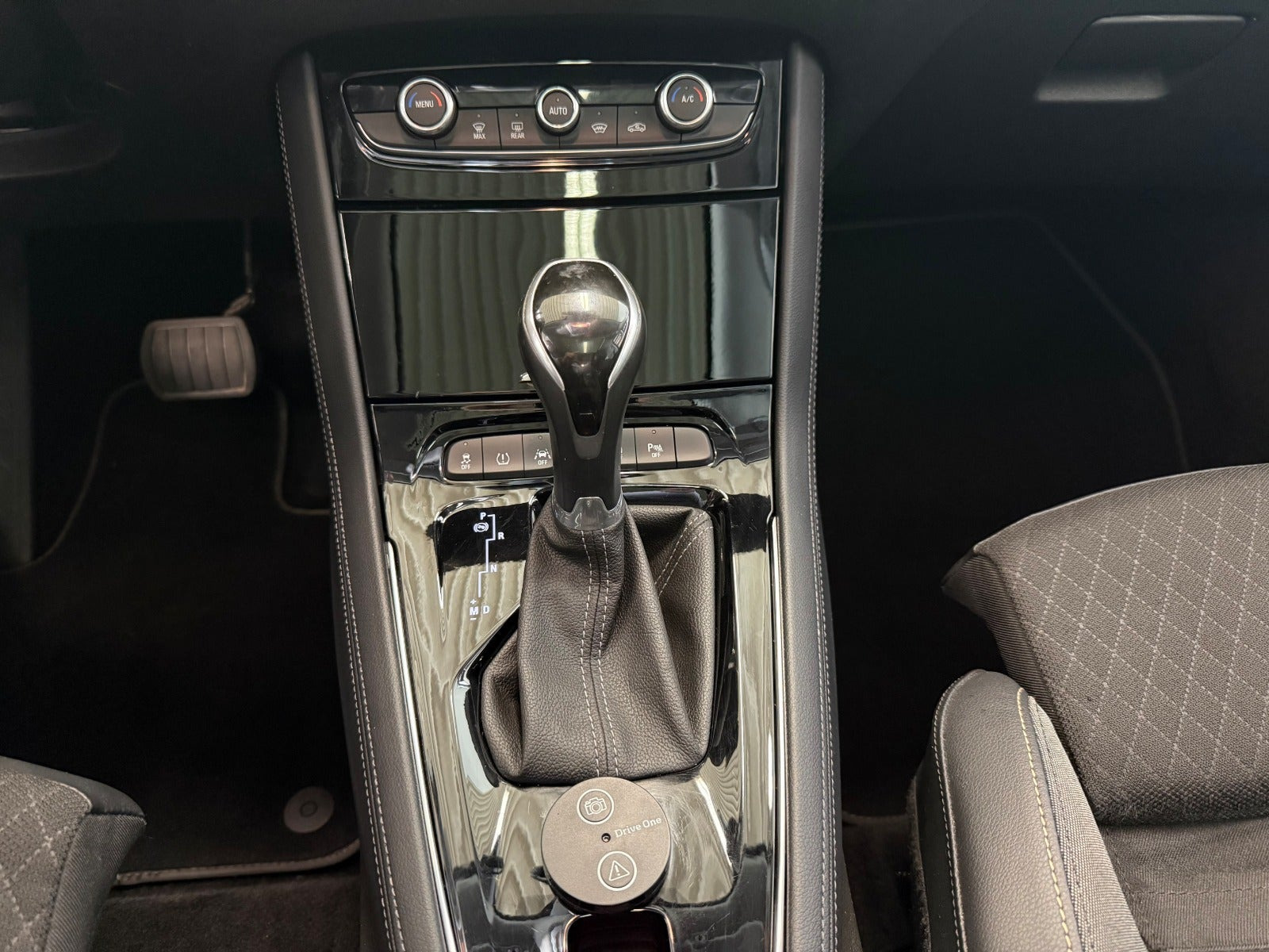 Sort Opel Grandland X fra 2019