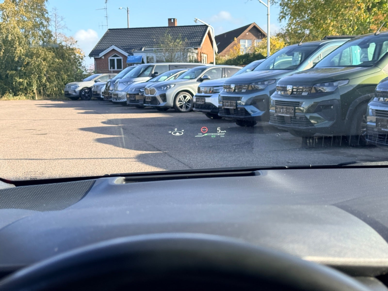 Rød Toyota Corolla fra 2019