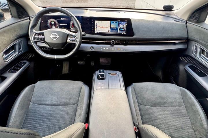 Bronze Nissan Ariya fra 2023