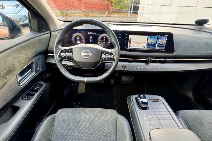 Bronze Nissan Ariya fra 2023