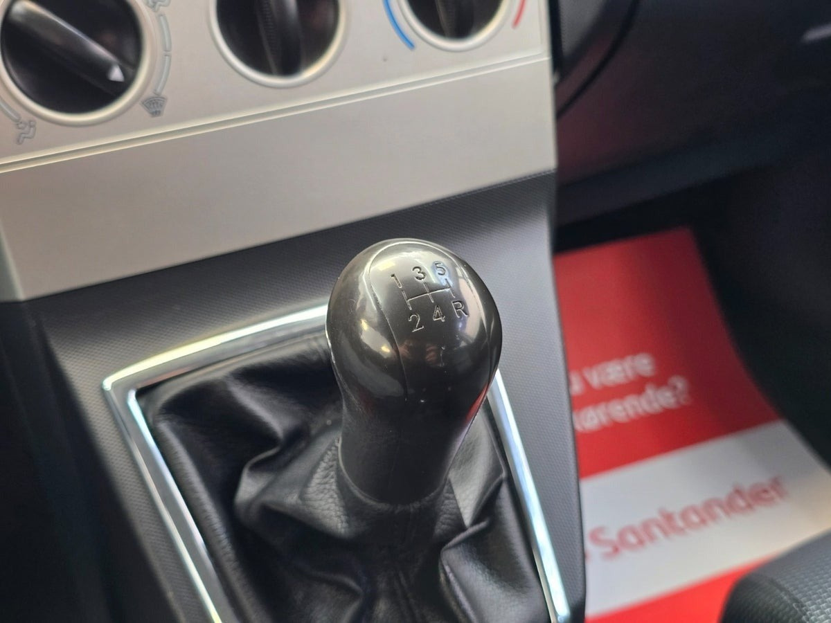 Blå Toyota Corolla Verso fra 2005