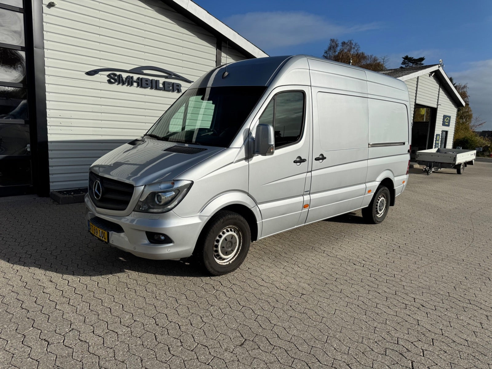 Sølv Mercedes Sprinter 319 fra 2015