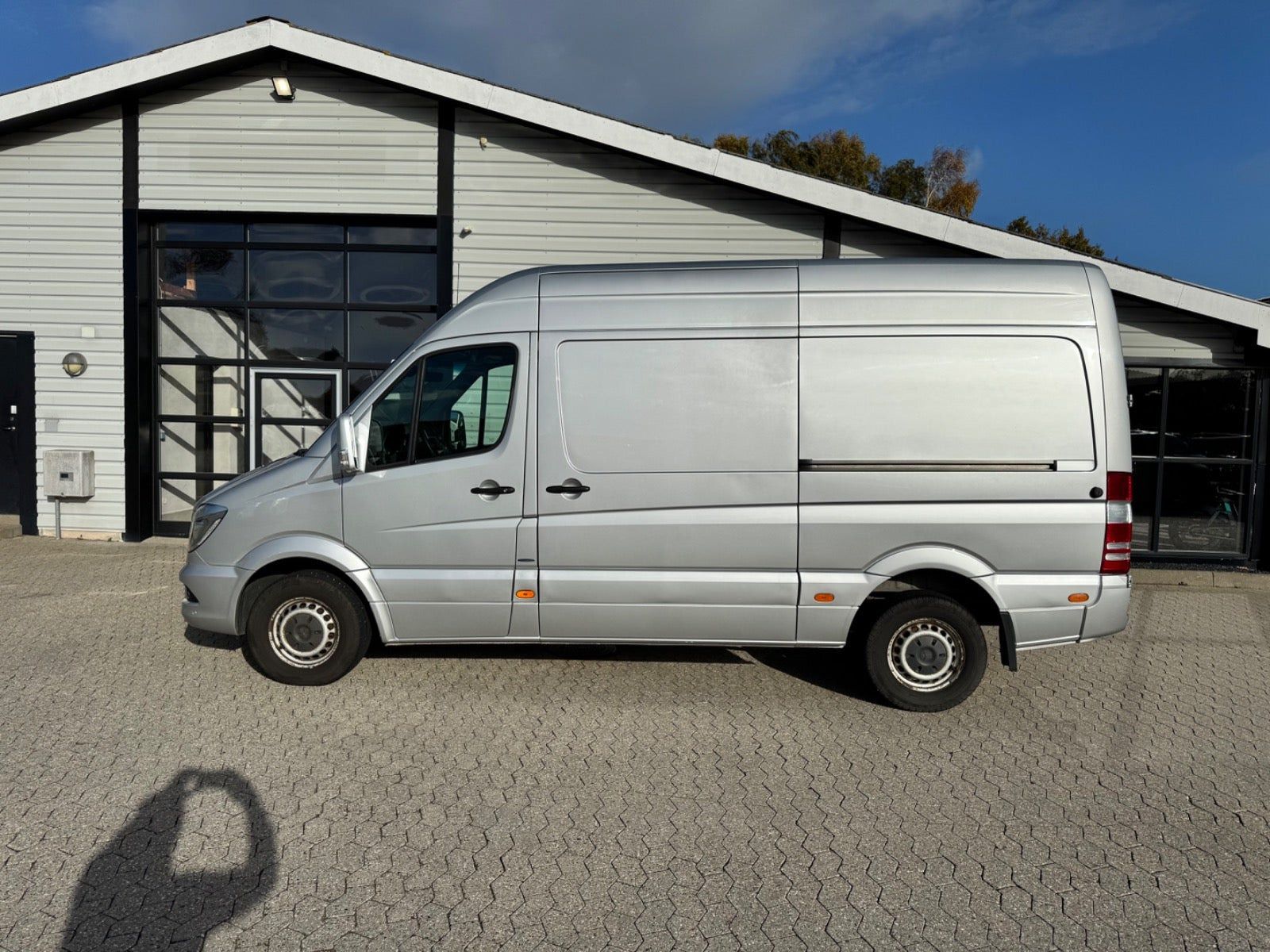 Sølv Mercedes Sprinter 319 fra 2015