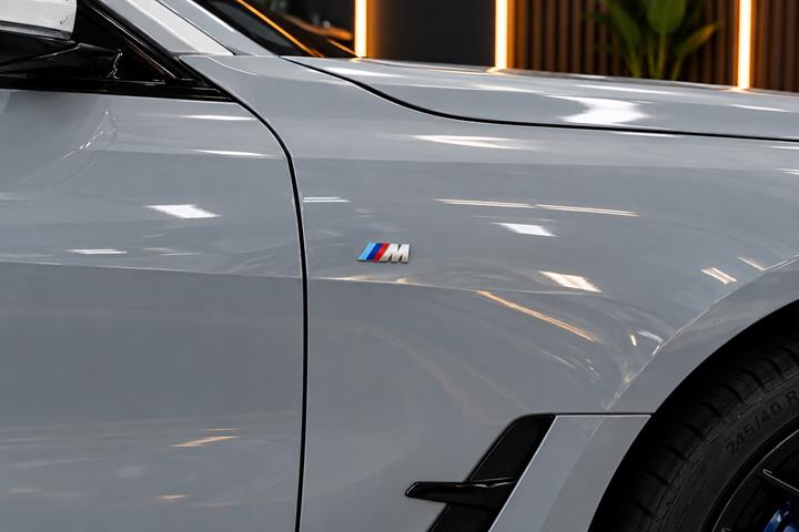 undefined BMW i4 fra 2025