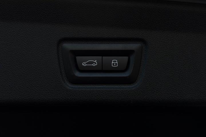 undefined BMW i4 fra 2025