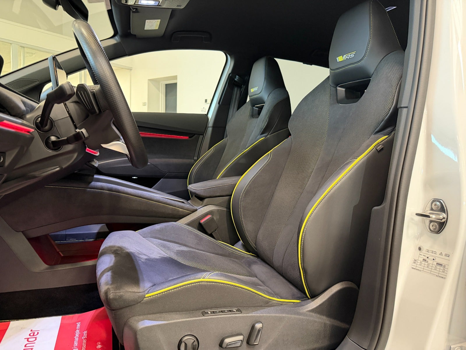 Hvid Skoda Elroq fra 2026